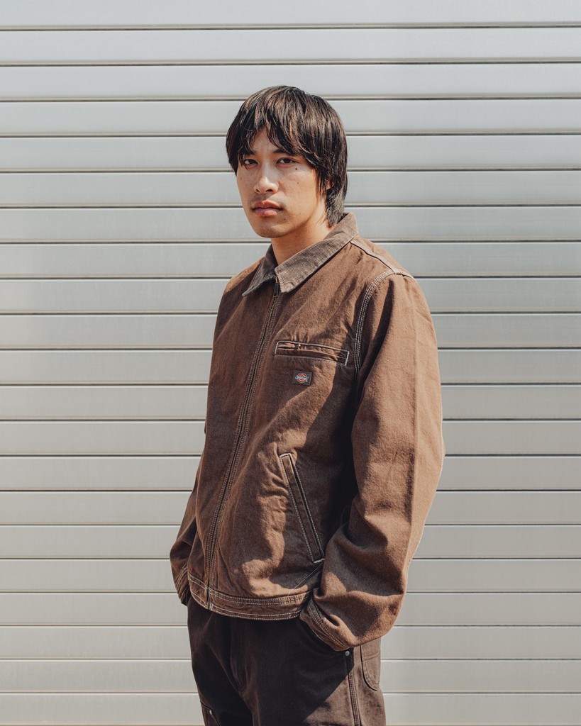 AFEWSTORE's tweet image. SHOP LINK ➡️ l8r.it/u42S

Rock a timeless look with these two classics: The Dickies Stevensville Painter Jacket. Pair it effortlessly with the Duck Canvas Utility Pant. Perfect for any season, layered or on its own

#afewstore #Dickies #UtilityStyle