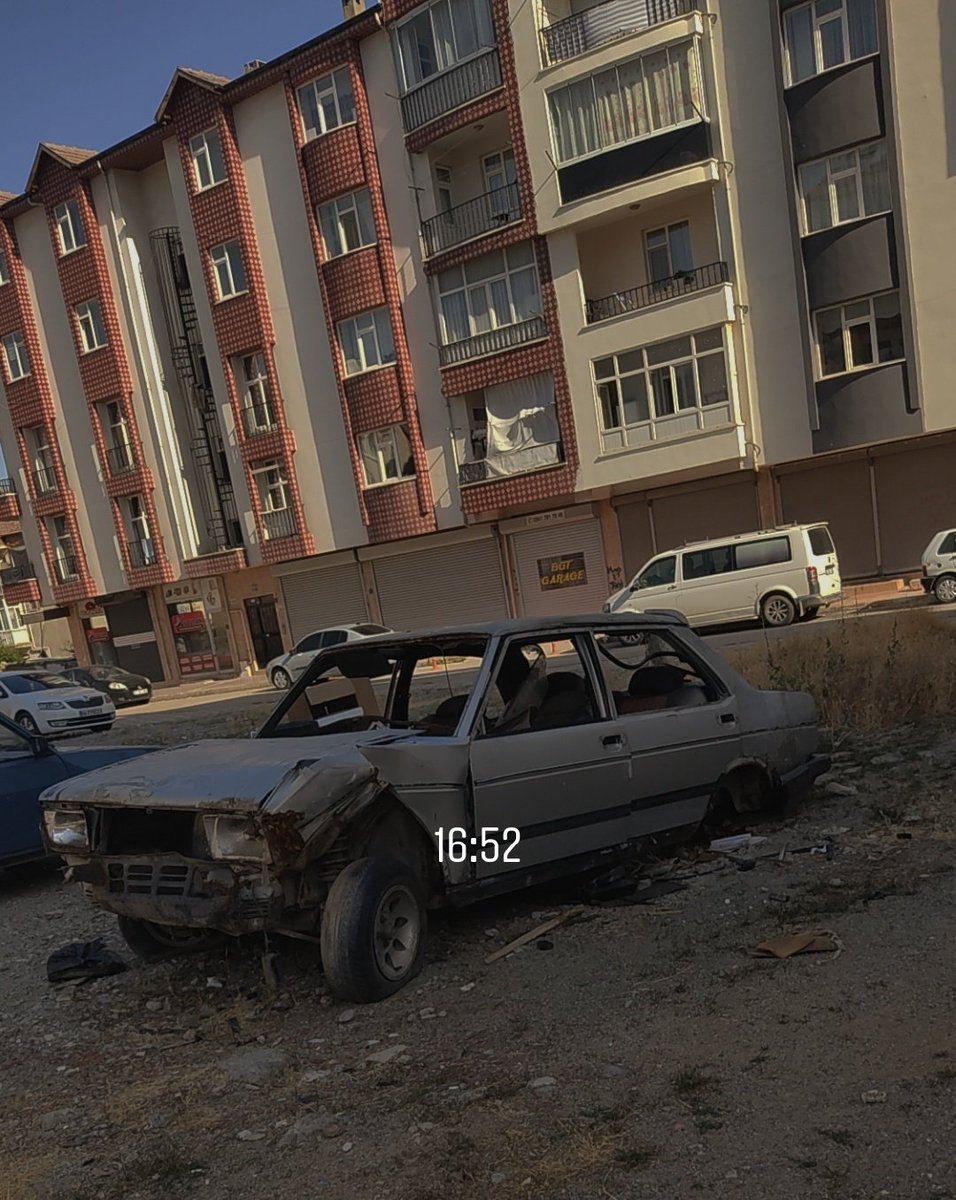 soruyor iyi misin?
     ayıpsın fevkaladeyim.