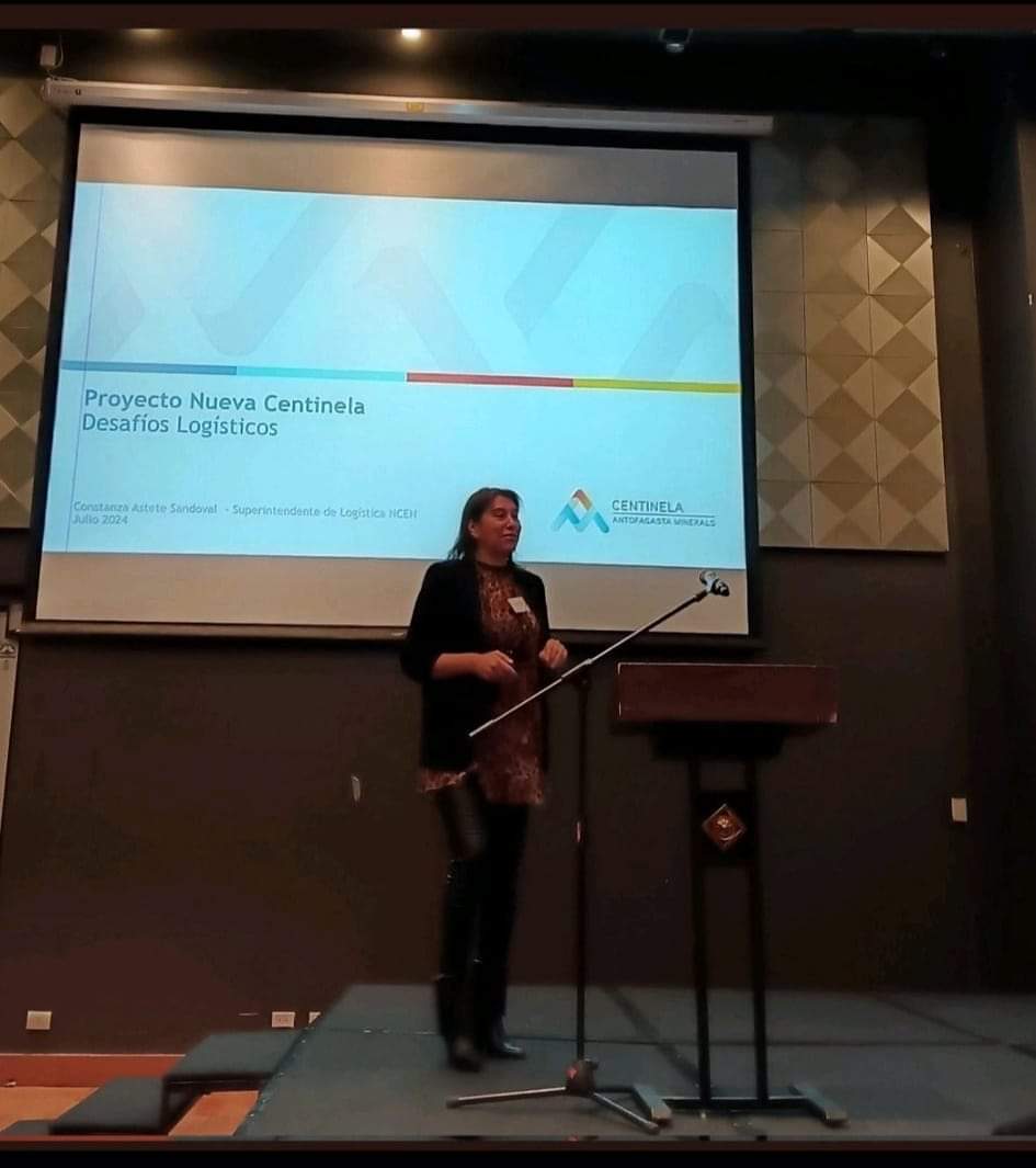 Gran presentación de Constanza Astete,Superintendente de Logística del proyecto #NuevaCentinela de <a href="/aminerals/">Antofagasta Minerals</a> en nuestra Cumbre de Seguridad Logística y Mineria.
Agradecemos su notable participación y todo el aporte a la seguridad y visión del foco en la logística integrada.