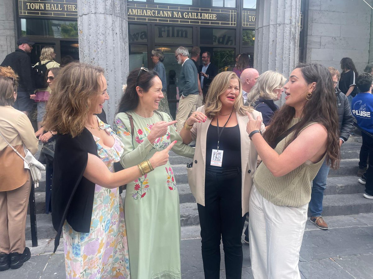 tessa_niadh's tweet image. 📽️| The Wilde Sisters

What an amazing experience to be a part of this crew! So delighted to see our film up on the big screen alongside so many other incredible stories! Very proud of my big cousin Táine King who brought The Wilde Sisters back to life!

#Galway @GalwayFilm