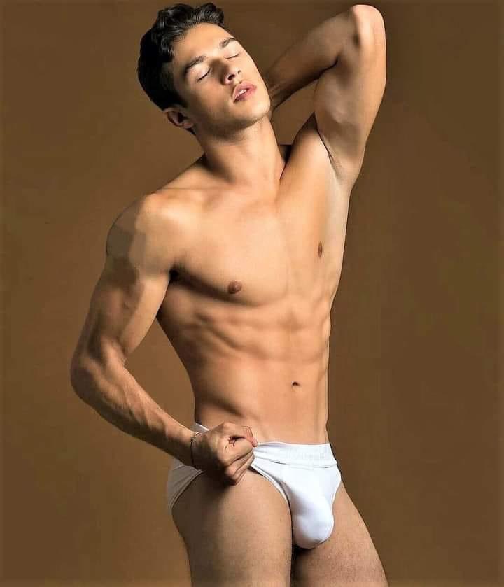 AmenEverytime's tweet photo. Starting #RandomPicThursday✨ #HappyThursday https://t.co/xpo71aNUY0