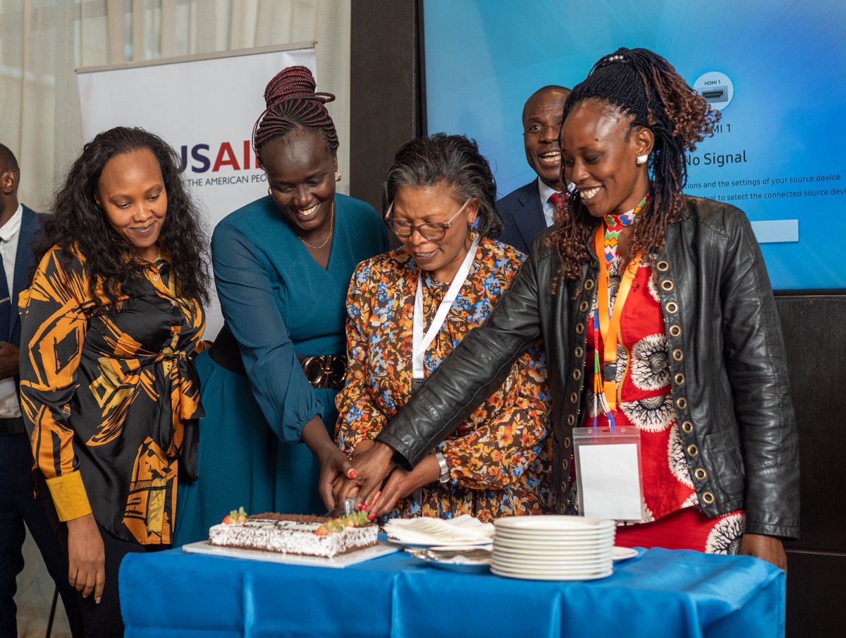 KCDF's tweet photo. Day 3 of #USAIDUboraMashinani leadership &amp; governance training culminated with transformative insights and collaborative learning. LDO board &amp; coordinators explored board operations, transformational leadership &amp; authentic leadership &amp; developed organizational development plans. https://t.co/GA0yzHyu2B