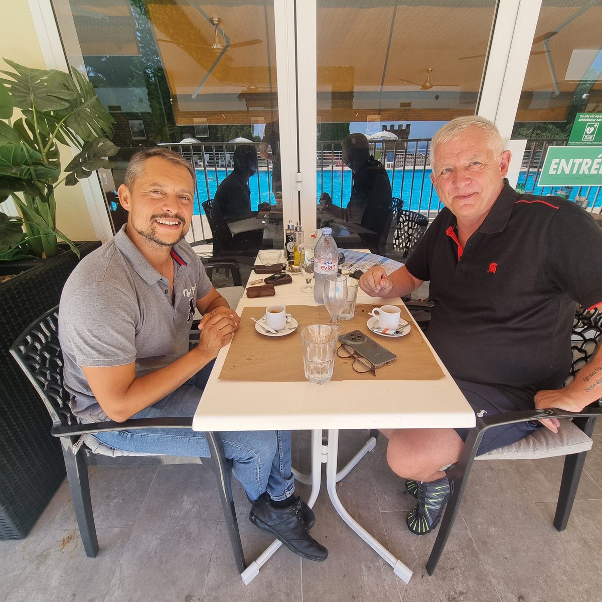 TDelhez's tweet photo. Avec mon ami @KandelBenoit responsable du #RNNice, pour évoquer l'avenir politique de notre pays et de Nice ! 🇨🇵🇨🇵🇨🇵🇨🇵🇨🇵 ! La droite est de retour 🇨🇵🇨🇵🇨🇵 https://t.co/9xaHlog1lL