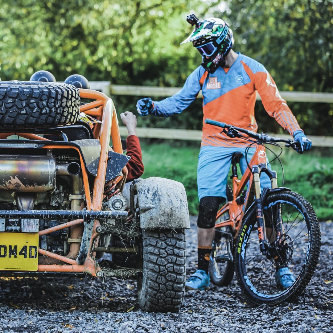 ScimitarCycling's tweet photo. @UKMTB_Chat Who's ready to SEND IT this weekend? 

Comment down below if you'll be riding!

#ukmtbchat #mtb #mountainbike #mtblife #MTBB https://t.co/ri4GVVXJgw