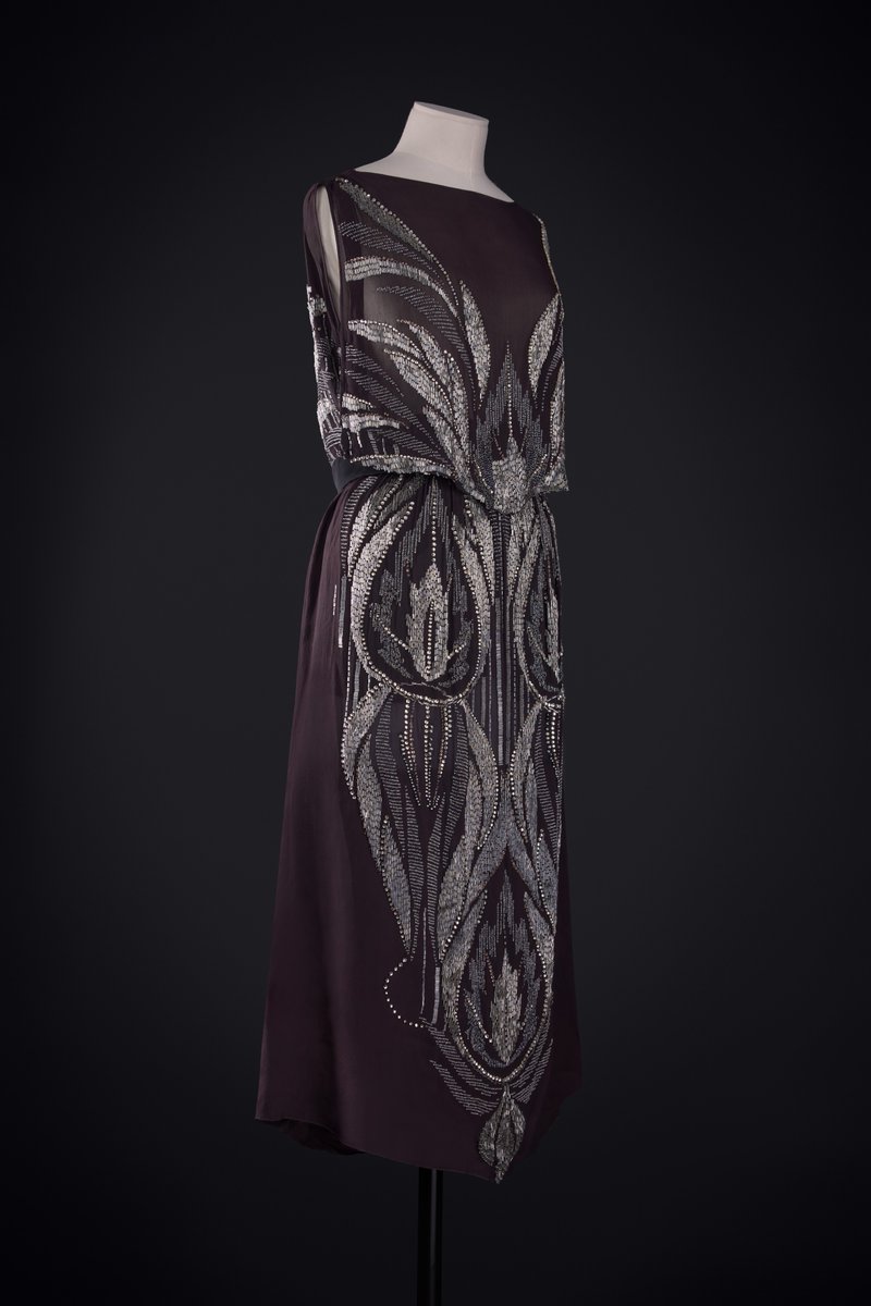 SCADFASH's tweet photo. 📅 Join SCAD fashion historians Carmela Spinelli and Sarah Collins at #SCADFASH Atlanta for a conversation centered on the defining style of the 1920s. https://t.co/WN08Cys92e https://t.co/DFVM0sjn3G