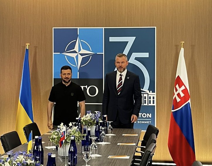 Neighbours work everywhere, anytime. Good 🇸🇰🇺🇦meeting leading to more connections.