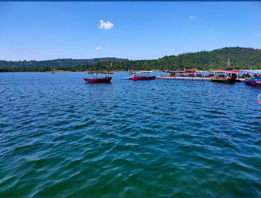 ABINASHSAM91591's tweet photo. #silvasa #dudhni #dudhnilake #NaturePhotography https://t.co/b6xPj1wYr4