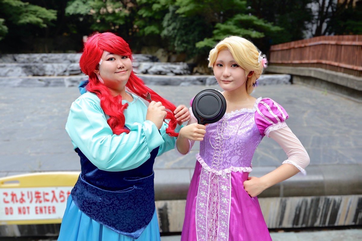 〖Cosplay/🧜‍♀️☀️🦎🎨💜〗

優しい心を思い出して！
あなたたちは夢をもったことないの？

夢は夢で終わらなきゃいけないなんて誰が言ったの？

🧜‍♀️:りある
☀️🦎🎨💜:納豆ちゃん
📸:イールちゃん
 #池袋アコスタ