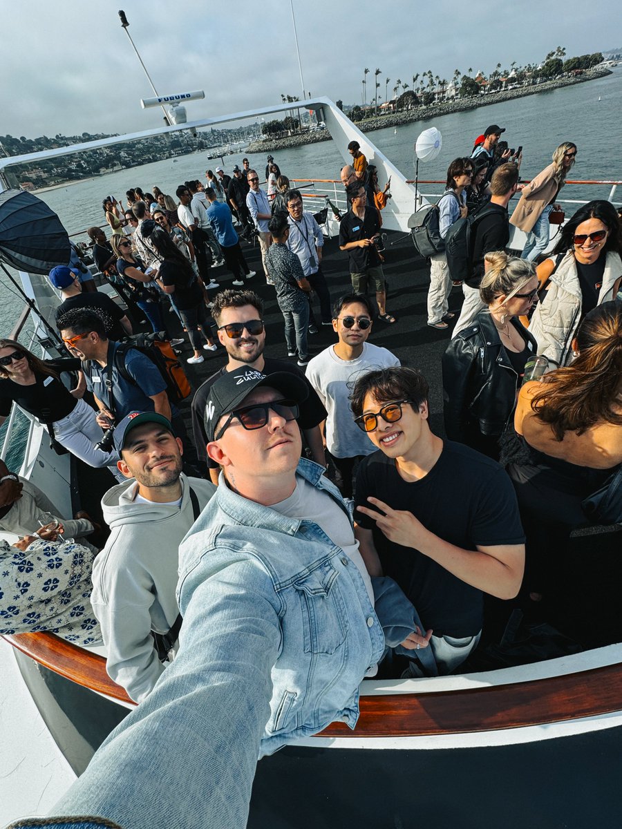 JHawkShoots's tweet photo. Day 2 at camp with the squad ๐ธ
#sonycameracamp https://t.co/tYvB4htO9x
