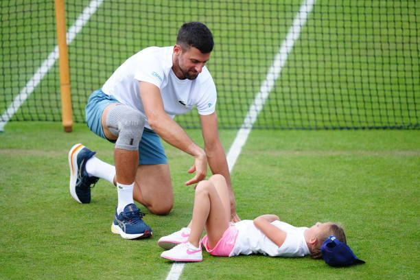 travel__Sports's tweet photo. 😍 #Wimbledon 

@DjokerNole and Tara 👸 https://t.co/qEfBZ9PJ2b