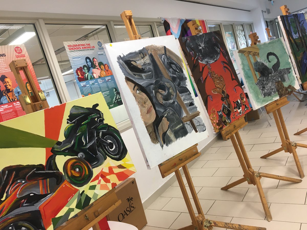 artcurriculum's tweet photo. @chelseaacademy Summer Art exhibition celebration! https://t.co/FYZTBN6SDt