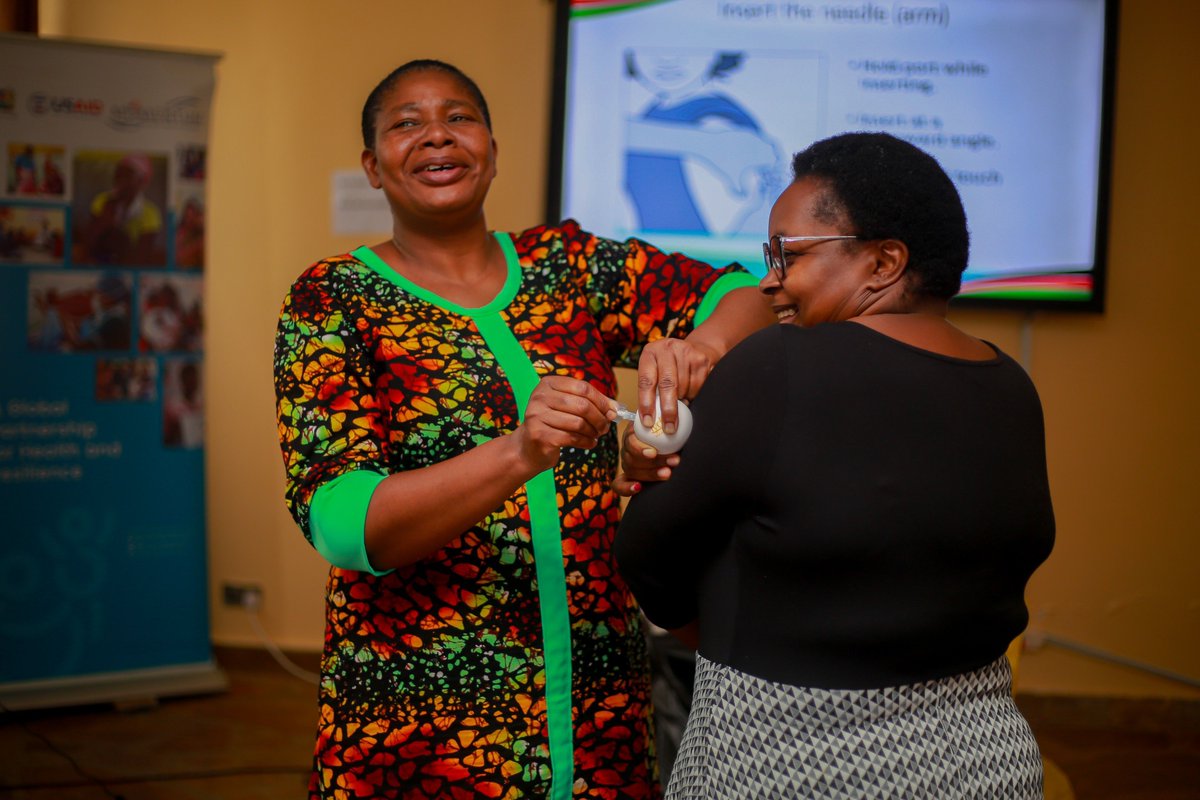 JhpiegoKenya's tweet photo. Access to family planning in Kenya means empowering women to shape their futures. @Jhpiego, through the #MCGL project, is integrating modern contraception methods, thereby reducing unintended and closely spaced pregnancies this #WorldPopulationDay. #FamilyPlanning https://t.co/nMr27cB2bc