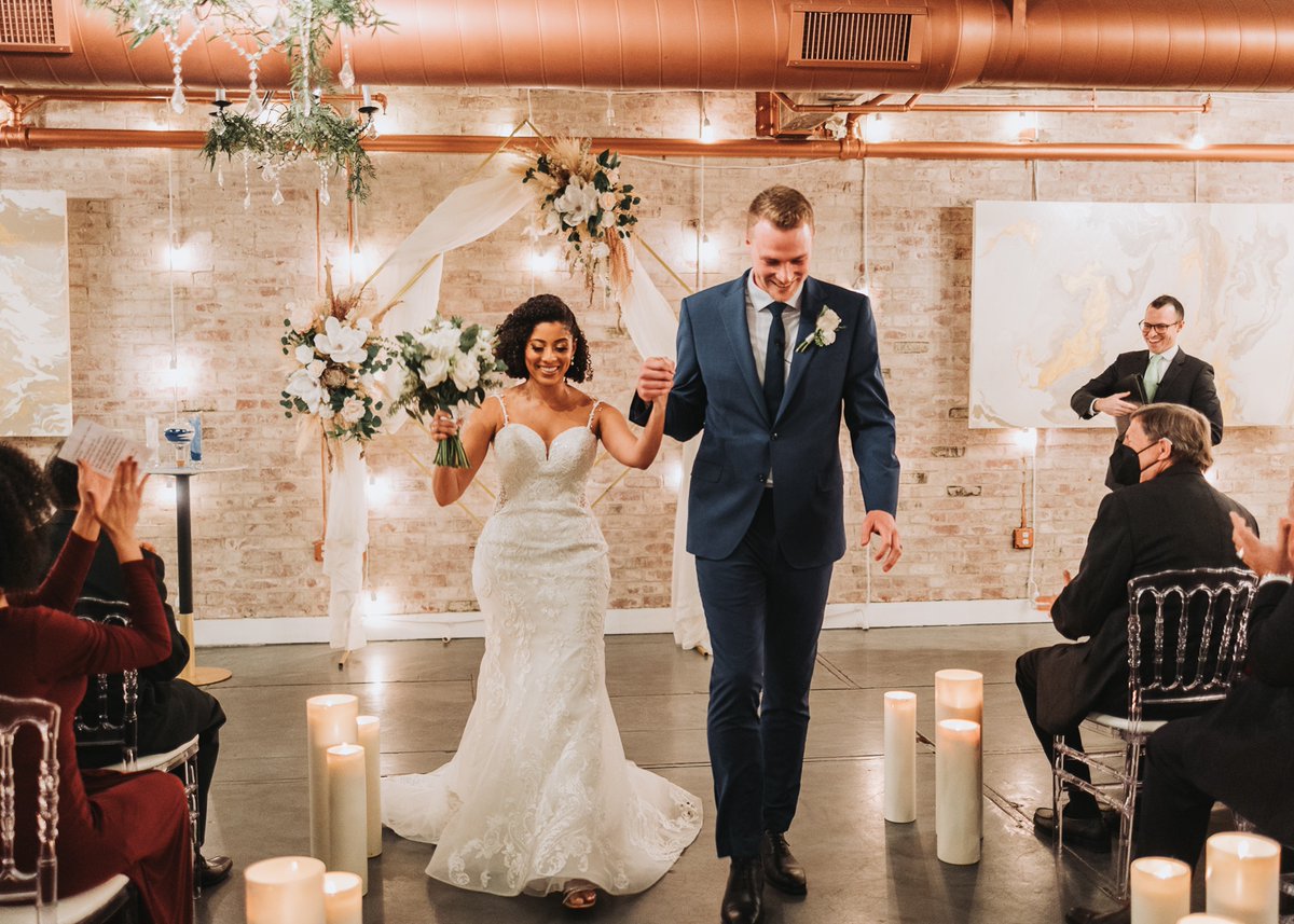 UlisesDiazPhoto's tweet photo. Your wedding day is a tapestry of emotions, and Ulevideo Productions &amp; Photography is here to weave them into stunning images. Let's capture those stolen glances, heartwarming hugs, and that magical kiss. https://t.co/uEdGSScDNy #WeddingPhotographer #WeddingPhotography https://t.co/Pl63uBhZRz