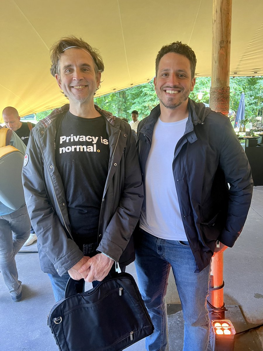 jsburgos 🛡️ (@jsburgos1) on Twitter photo At #ETHcc is Brussels with <a href="/zooko/">zooko🛡🦓🦓🦓 ⓩ</a>, founder of @zcash. Props to <a href="/ShieldingSummit/">Shielding Summit</a> for such a wonderful event! At #ETHcc is Brussels with <a href="/zooko/">zooko🛡🦓🦓🦓 ⓩ</a>, founder of @zcash. Props to <a href="/ShieldingSummit/">Shielding Summit</a> for such a wonderful event!