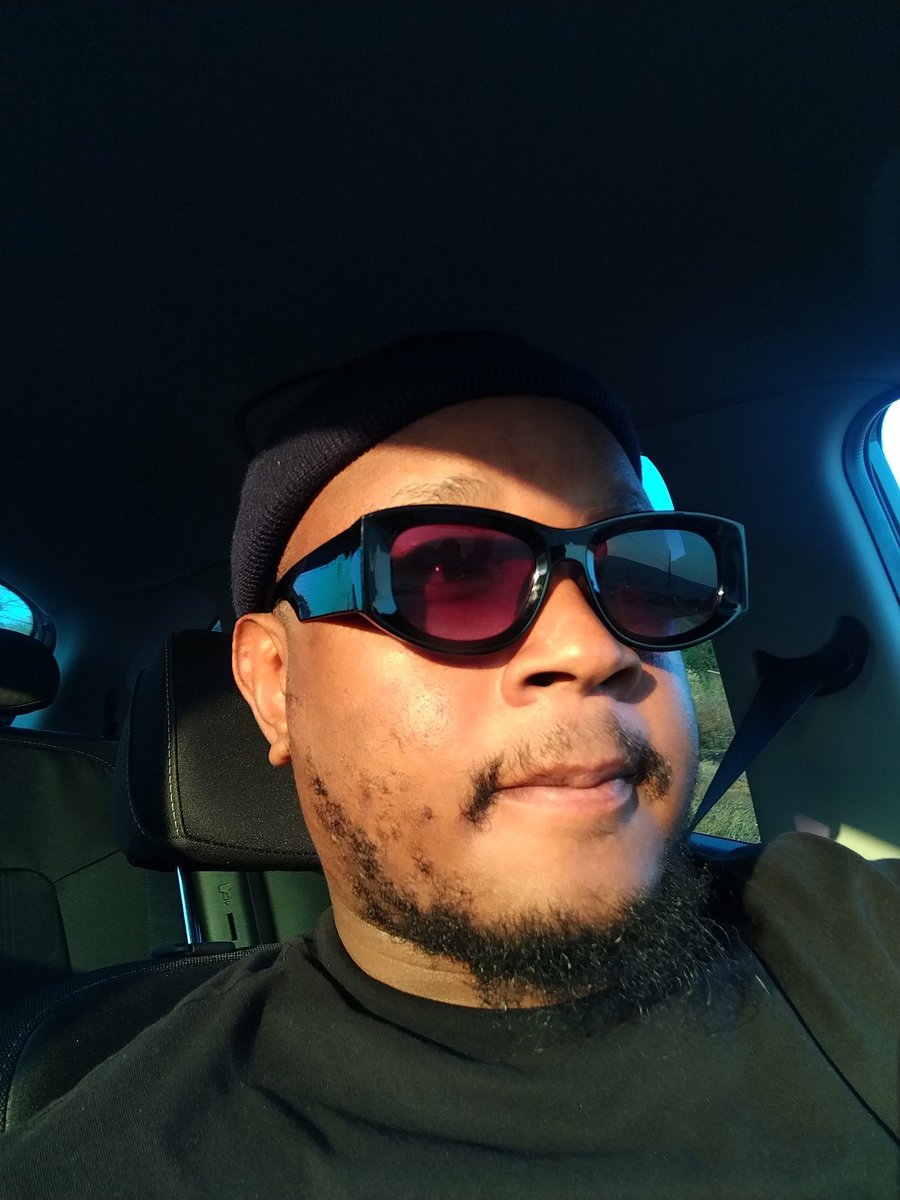 SBmatters_za's tweet image. Meet Donnavan Mashaba, owner of Don Caliyon Fragrances, he manufactures and sells wholesale and retail high-end, long-lasting colognes.

For more info: 0723220800

Small Business Matters