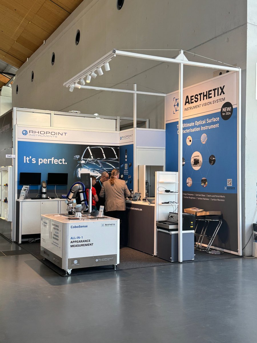 84expo erlaubt einen professionellen Auftritt mit guter Fernwirkung &amp; optimaler Beleuchtung. Hier auf der Karlsruher Paint Expo für die <a href="/Rhopoint_Gloss/">Rhopoint Instruments</a> GmbH dieses Jahr. Viel Stauraum in den aus 84expo gestalteten Möbeln &amp; Platz für einen Roboter.
84expo.de
#84expo