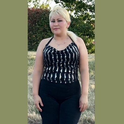 Elizabeth503Guz's tweet photo. #NuevaFotoDePerfil https://t.co/ZyDTy2BAuj