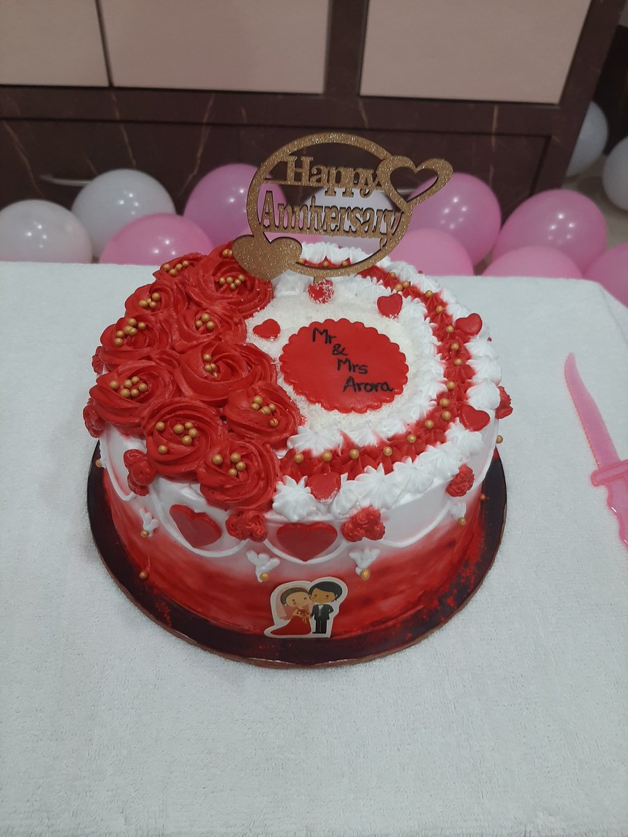 ShikhaSaluja6's tweet photo. Red Velvet cake
#tasty
#cake
#eatable https://t.co/TOOxZ1aIM5