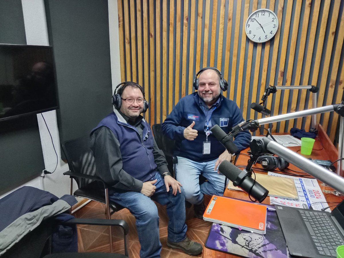 Nuestro Director, Sr. Victor Contreras, fue entrevistado en Radio Ventisqueros, donde destacó el aporte entregado por el Pleno del Core, que consiste en transferencia de 3000 millones de pesos, para el d° de Proyectos de Acondicionamiento Térmico de Viviendas #minvu