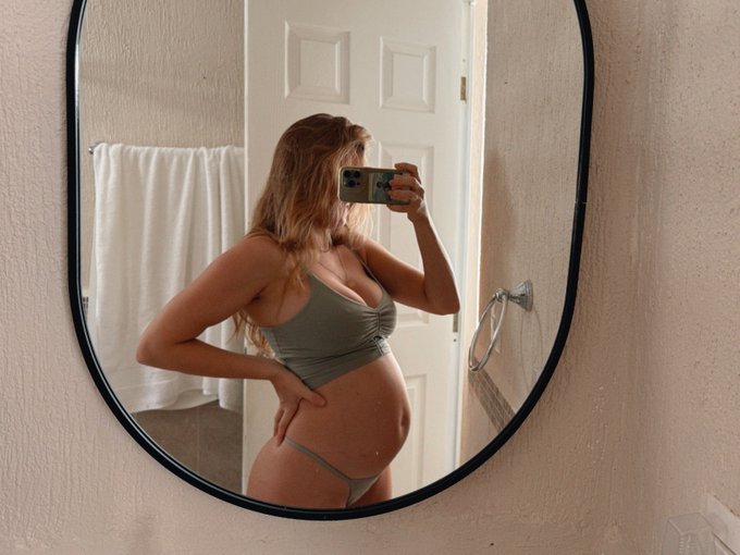 Boobies are looking reeeeeeal juicy lately https://t.co/XYwOzZK7wg