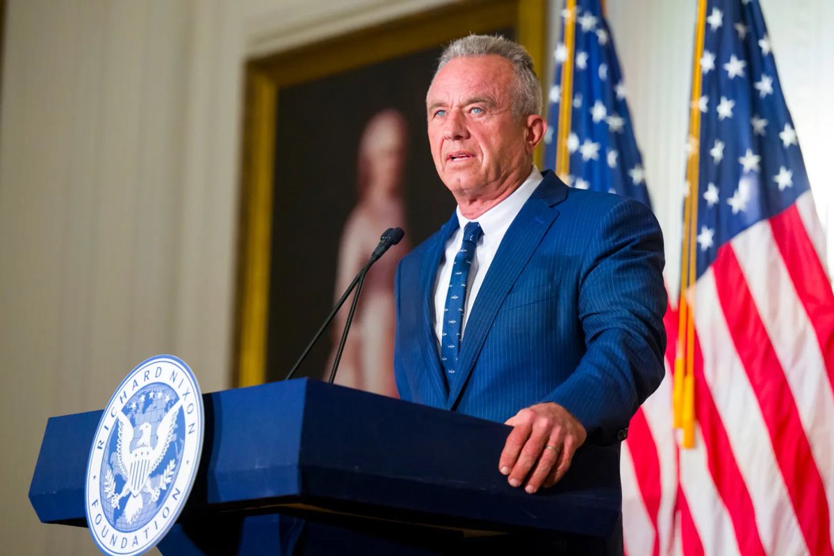JUST IN: 🇺🇸 US presidential candidate RFK Jr. slams NATO. 

"NATO morphed into an expansionist offensive alliance, provoking war instead of preserving peace, and keeping the dollars flowing to the military contractors. 

As President I won't disband NATO. I will transform NATO