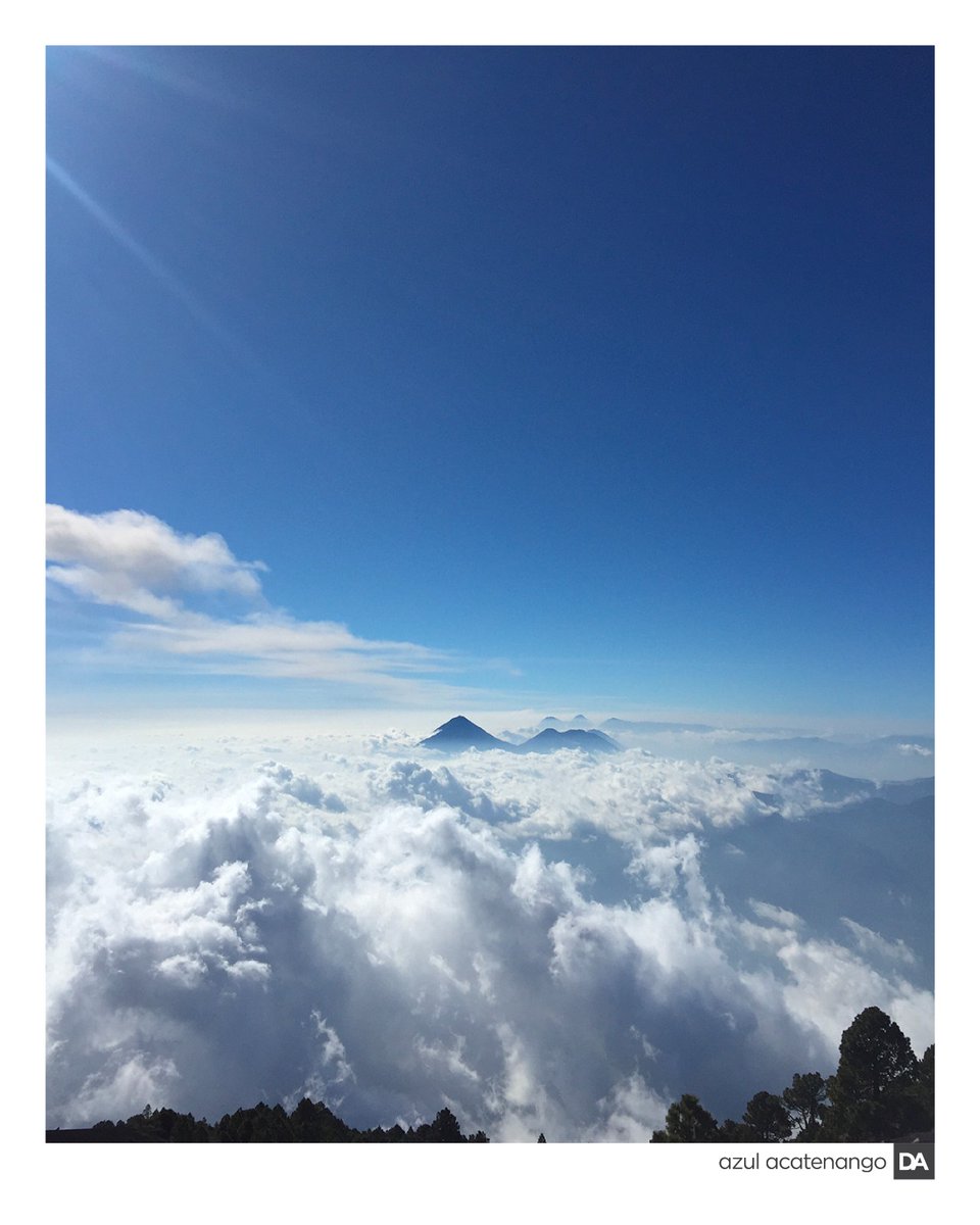 delaterminal's tweet photo. azul acatenango / diegoalejandro https://t.co/6vcZmAtkRO