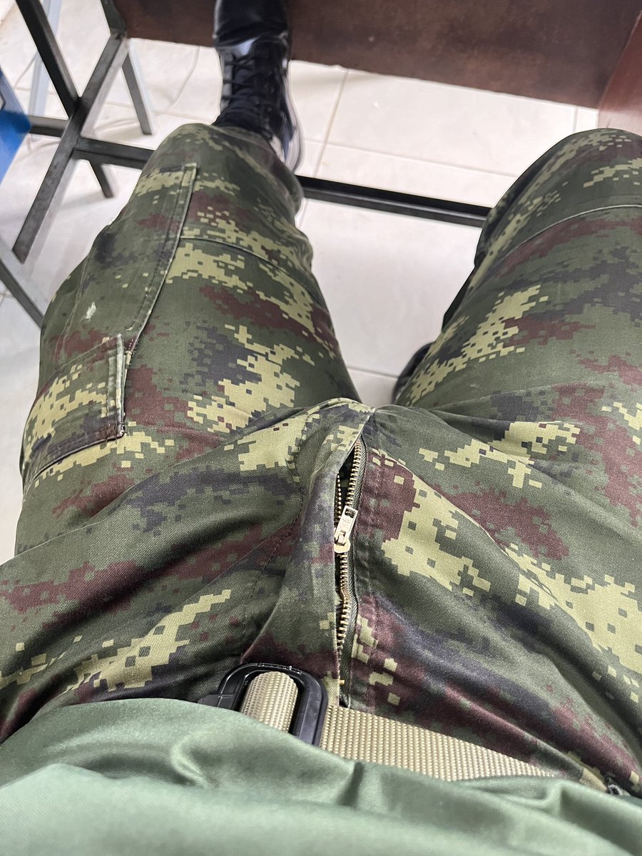 fahsang2807's tweet photo. แน่นไปหมด🤣
#ชายเดียว 
#อุบลคุยลับๆ 
#เสียวกับน้องมหาลัยควยใหญ่ 
#ทหารเกณฑ์ https://t.co/YGeXxNZbwC