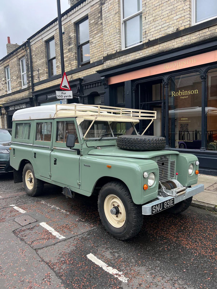 JohnBrown4x4's tweet photo. This fantastic Dormobile is going to be available to purchase in due course - and just look at that custom interior! If interested give us a call as always! #dormobile #galvanisedchassis #109 #serieslandrover https://t.co/GKJS6buJ0W