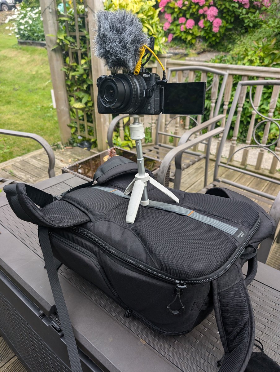 Liron_Segev's tweet image. Tripod tactic I learnt from the one and only @Daniel_Batal 😜
Make do with what you have - just get the shot!

#nikonz30 #nikoncreators