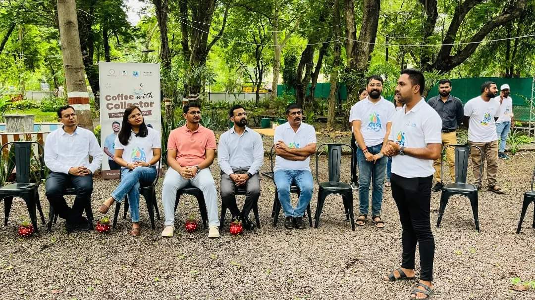 YogeshSahu_04's tweet photo. Celebrating a Year of Impact! 🎉 
Yuvoday volunteers shared their inspiring experiences with district officials at the Coffee with Collector event.

Together, we've made a difference in our community!
Here's to many more years of service and growth! 🙌🏻
@YuvodayDurg @UNICEFIndia https://t.co/omRuy9blDG