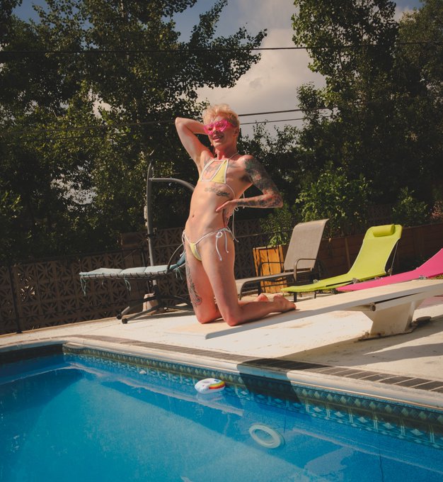 Someone take me to a cabana! I make excellent pool candy.   I offer mutually beneficial retreat rates