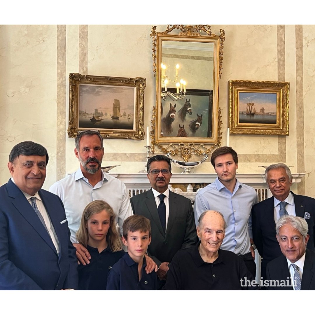 On the occasion of Imamat Day, a delegation of Jamati leaders met with Mawlana Hazar Imam and submitted shukrana for 67 years of guidance, care, and protection of the global Jamat.

Hazar Imam expressed his immense happiness and his desire to display the gift at his home as a