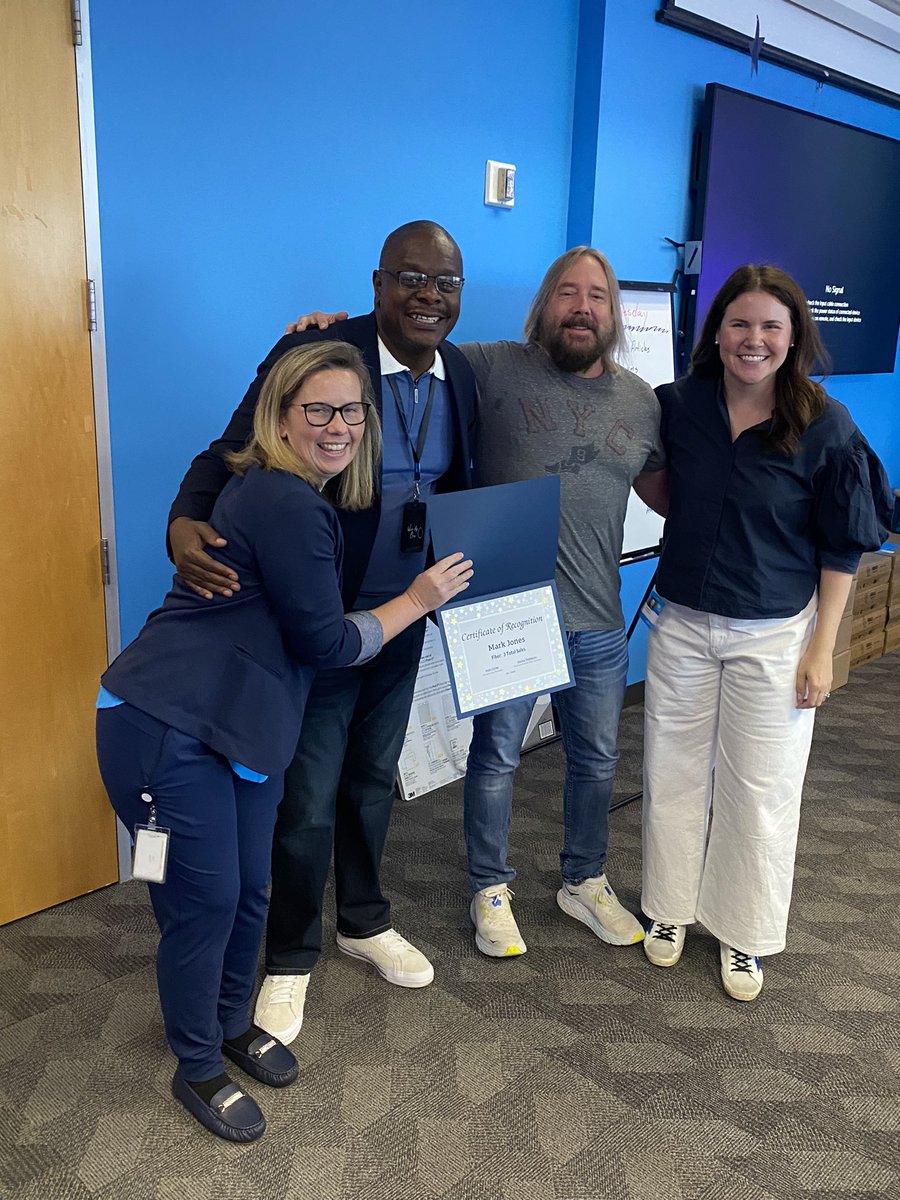 dees_tulsa_mlg's tweet photo. Shout outs of greatness here at Tulsa Loyalty with Sarah Finnegan in the house! @Finnegan_Team @seanclarke333 @JessThompson37 @DustonHatten @Tulsa_Loyalty https://t.co/TKjSZ50B7D