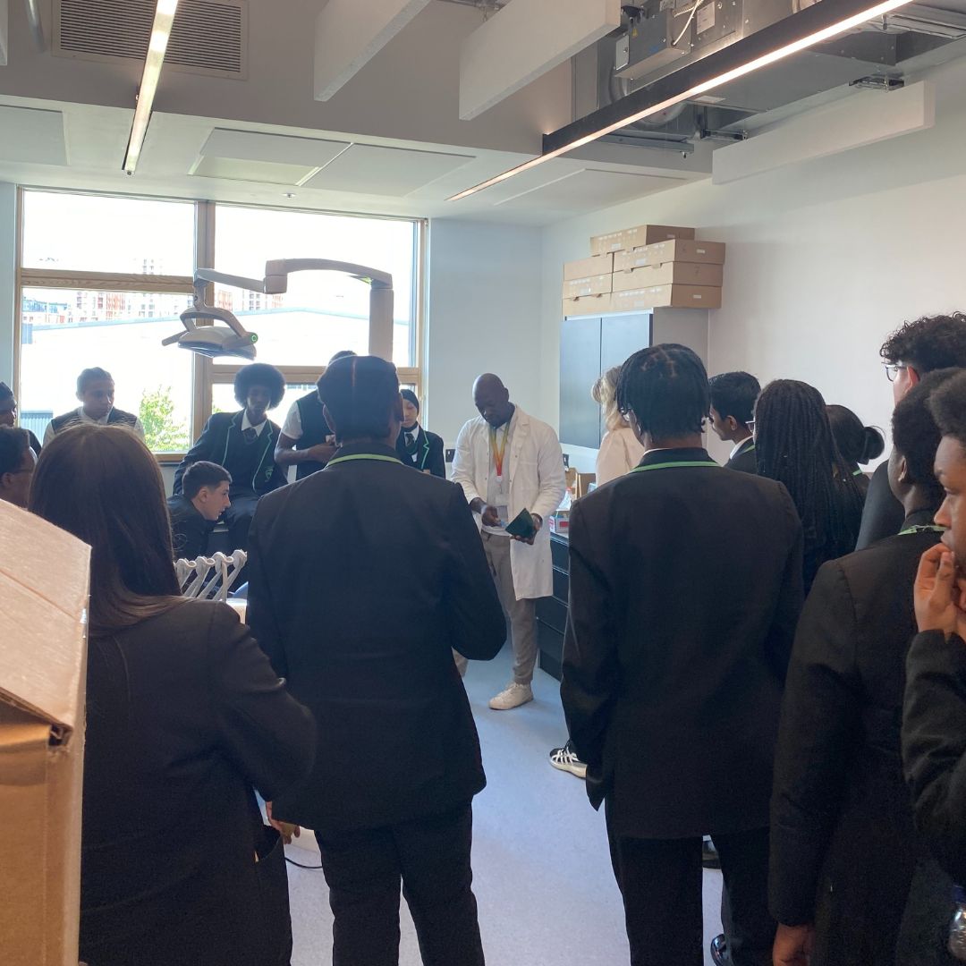 SouthBankColl's tweet photo. Huge thanks to @ArkEvelynGrace for attending a taster session at London South Bank Technical College! π We hope your students had a fantastic experience and gained valuable insights.
#SouthBankColleges #ArkEvelynGraceAcademy #Education #FutureLeaders #TasterSession https://t.co/tqQP5RvgFz