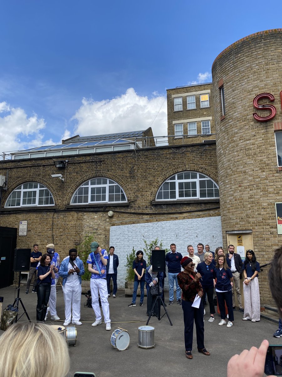 We were thrilled to be at the launch of <a href="/mercatometropol/">Mercato Metropolitano</a>'s new market in Ilford's Cultural Quarter today!

Mercato Ilford delivers another fantastic place to work, eat and socialise. As a <a href="/MayorofLondon/">Mayor of London, Sadiq Khan</a> #GoodWorkStandard employer, staff here will receive a London Living Wage👍🧵