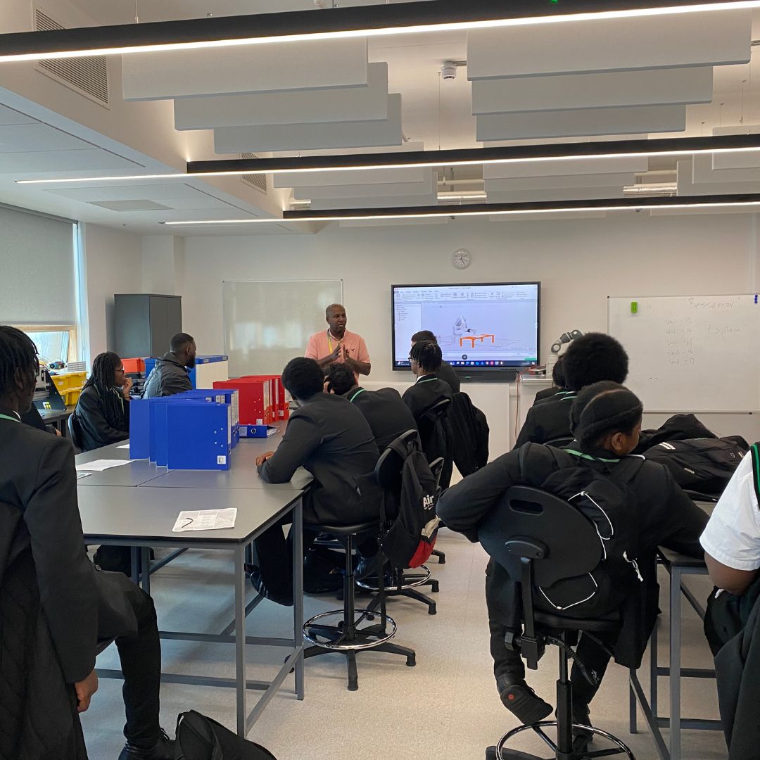 SouthBankColl's tweet photo. Huge thanks to @ArkEvelynGrace for attending a taster session at London South Bank Technical College! π We hope your students had a fantastic experience and gained valuable insights.
#SouthBankColleges #ArkEvelynGraceAcademy #Education #FutureLeaders #TasterSession https://t.co/tqQP5RvgFz