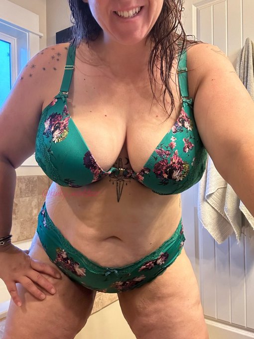 Happy Thursday. I hope it&rsquo;s good to you. #mombod #thickandhappy #curvy #milf #pawg #bbw #nsfw #poly #thickchickthursday<a href="/tag/mombod"class="tags">#mombod</a><a href="/tag/curvy"class="tags"><span>#curvy</span></a><a href="/tag/inked"class="tags"><span>#inked</span></a><a href="/tag/bbw"class="tags"><span>#bbw</span></a><a href="/tag/pawg"class="tags"><span>#pawg</span></a><a href="/tag/milf"class="tags"><span>#milf</span></a><a href="/tag/nsfw"class="tags"><span>#nsfw</span></a><a href="/tag/tattoogirls"class="tags"><span>#tattoogirls</span></a>