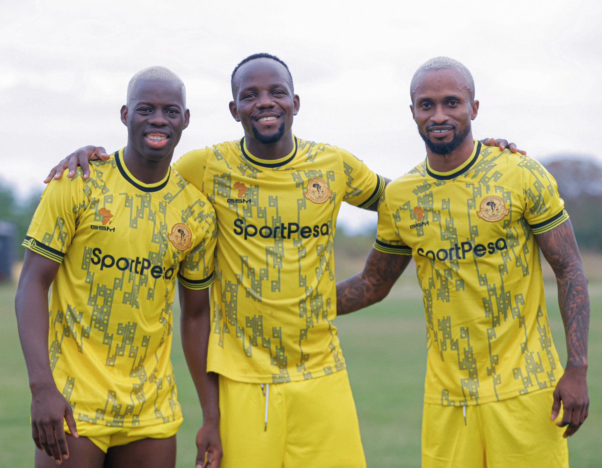 Wakigoma kuleta timu tutawafuata hata Mazoezini kwao😠🔰💪🏽

#TimuYaWananchi 
#DaimaMbeleNyumaMwiko