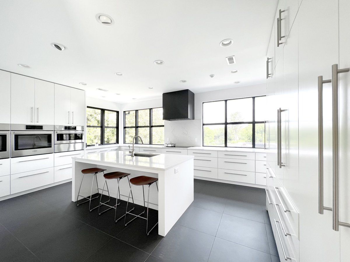 exacttile's tweet photo. KITCHEN DESIGN

Featuring Technolito Porcelain Tiles from Caesar Ceramiche, this kitchen boasts unparalleled beauty and elegance.

#Tile #TileDesign #TileStyle #Ceramiche #PorcelainTile #LuxuryDesign #KitchenDesign #KitchenGoals #Design #InteriorDesign #diseño https://t.co/Zj2DLaWAeD