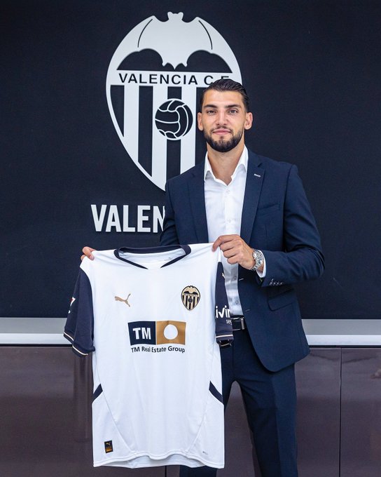 GSN9saBWEAAq_ut?format=jpg&name=small