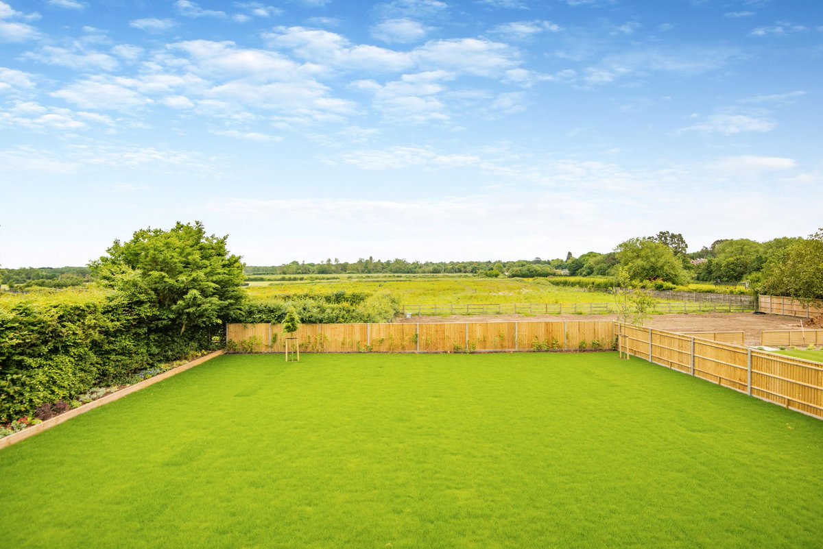 Gilbert_Homes's tweet photo. Trinity House occupies a tranquil, semi-rural setting mid-way between #Ascot &amp; #Windsor. 

Please contact our team for further information, available at £1.95M.

#luxury #architecture #propertydevelopers #design #dreamhome #style #newbuild  #luxuryproperty #interiordesign https://t.co/fRN4ftDCel