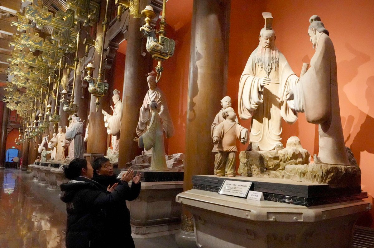 faxianshandong's tweet image. #Nishan⛰️, located in the southeast of #Qufu City, #Shandong Province, is the birthplace of ancient Chinese sage Confucius. Today, Qufu has become a sacred site for the inheritance and research of #Confucianism. Stepping into the ancient city of Qufu, you can immerse yourself in