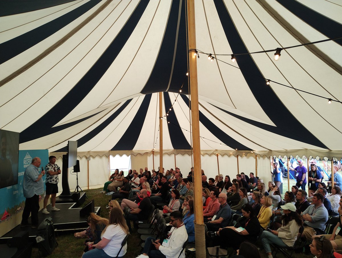 TalentIntelligenceCollective (@talincollective) on Twitter photo Standing room only for Adrian Thomas and <a href="/mikesandiford/">Mike Sandiford</a> with <a href="/HorseflyInsight/">Horsefly Analytics</a> at <a href="/RecFest_UK/">RecFest</a> Standing room only for Adrian Thomas and <a href="/mikesandiford/">Mike Sandiford</a> with <a href="/HorseflyInsight/">Horsefly Analytics</a> at <a href="/RecFest_UK/">RecFest</a>