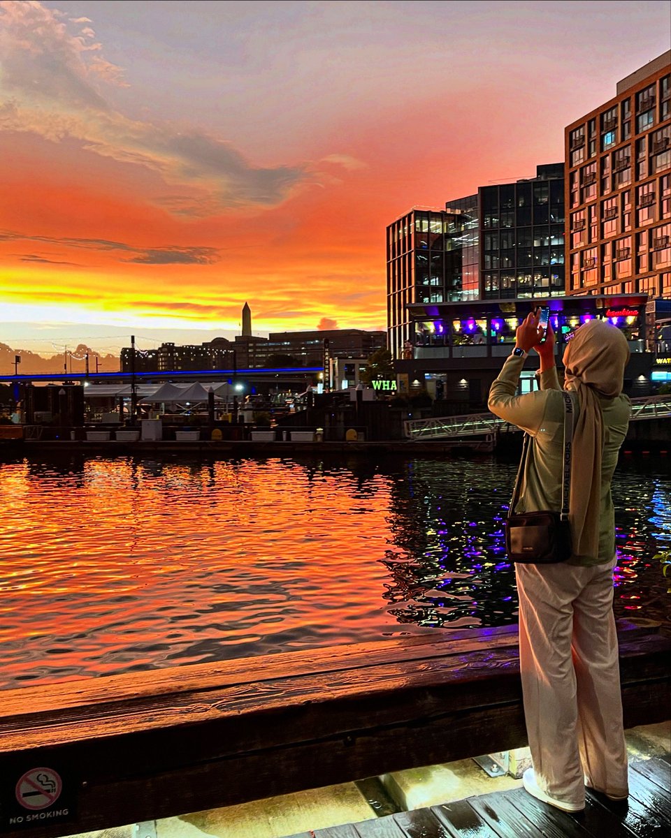 Yesterday’s sunset captured on a walk from the Municipal Fish Market, the country’s oldest continuously-operating fish market, to the Titanic Memorial, a monument funded, designed, and built by women.