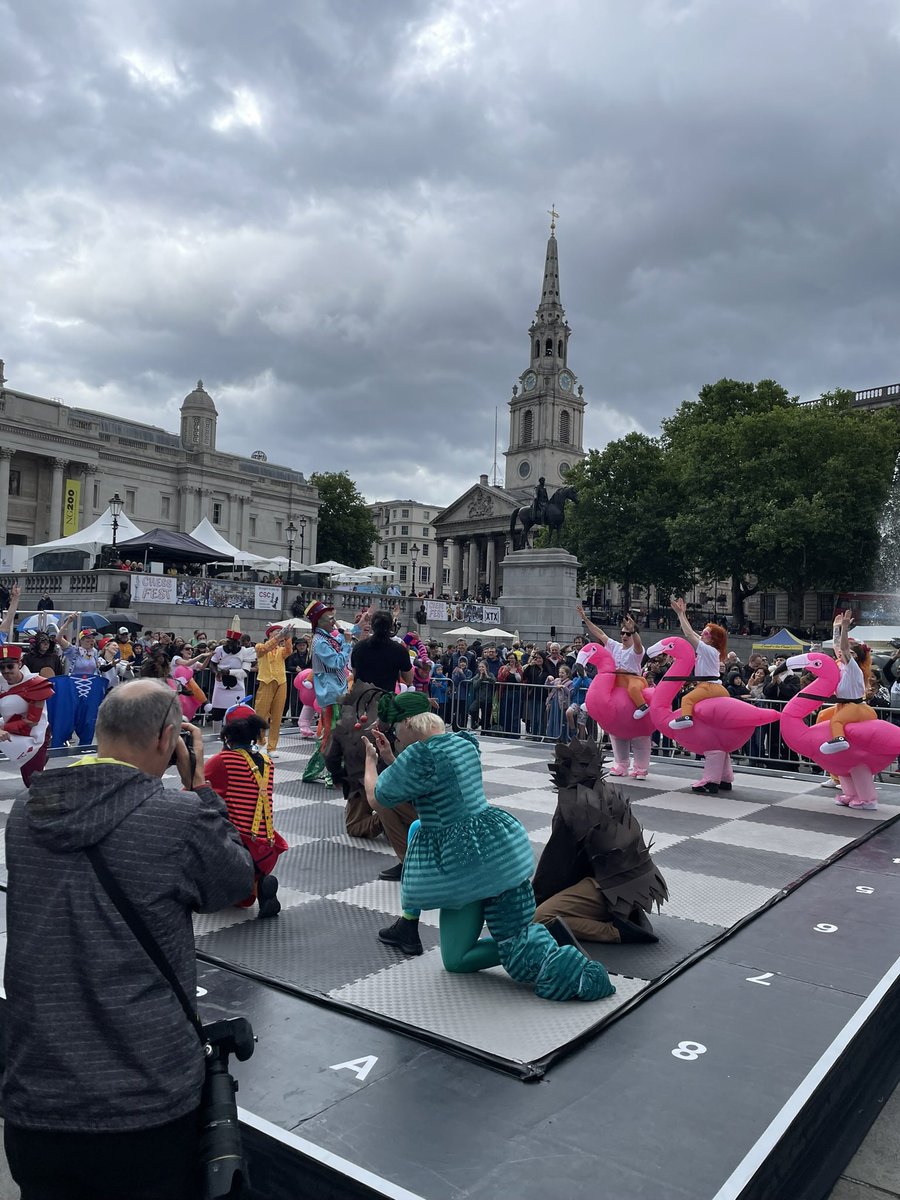 wonderaurwander's tweet image. Brilliant job by #chessfest #uk in organizing their annual #chess festival 2024 in #trafalgarsquare. The enthusiasm amongst youngsters and adults was delightful to see. #chessuk #FIDE #chessbaseindia #wacachess #kidschess
