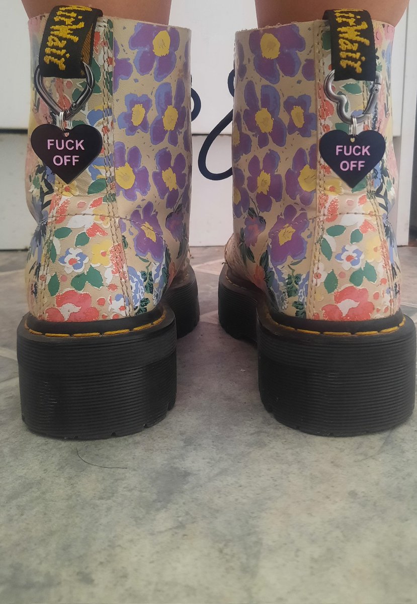 PayQueenEjayx's tweet photo. Perfect Boots For Stomping On Boys....

#lifestyledom #Godess #buycontent #feet #footfetısh #boots #docmarten #findom #findomfeet https://t.co/F3KjMIfiQY