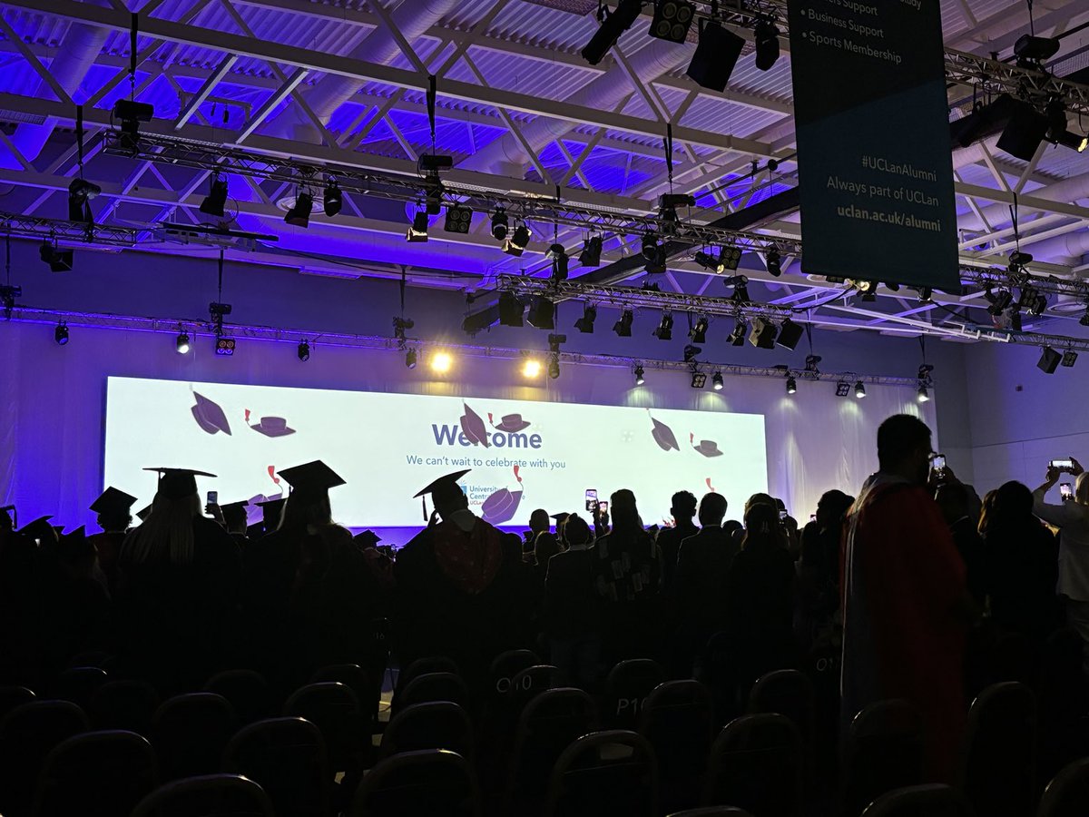 Many congratulations to everyone graduating from the School of Business ⁦@UCLan⁩ today. #UCLanGraduates #UCLan2024