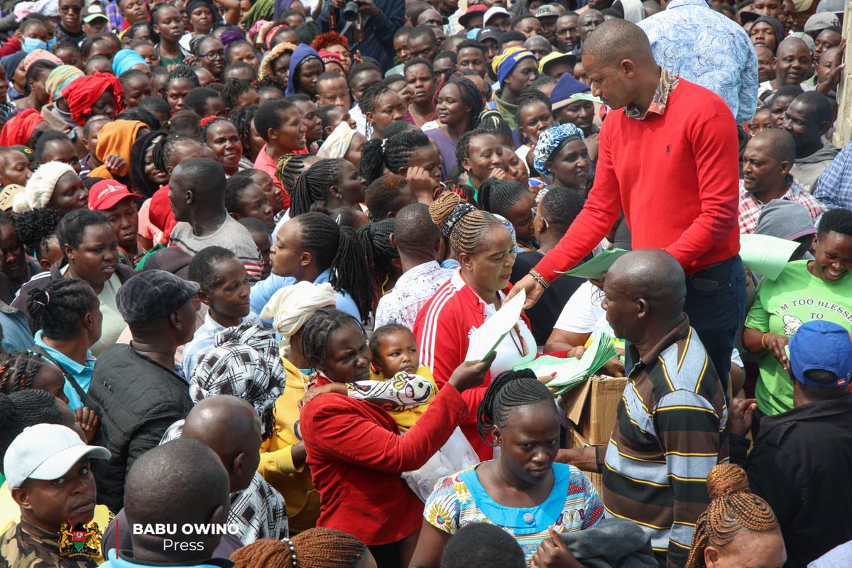 HEBabuOwino's tweet photo. Today we successfully distributed Bursary Forms to the Great People of Mihang’o Embakasi East Republic.Nitawachosa na kazi.Babu Kwa Sababu. https://t.co/8si6b8Bmoh