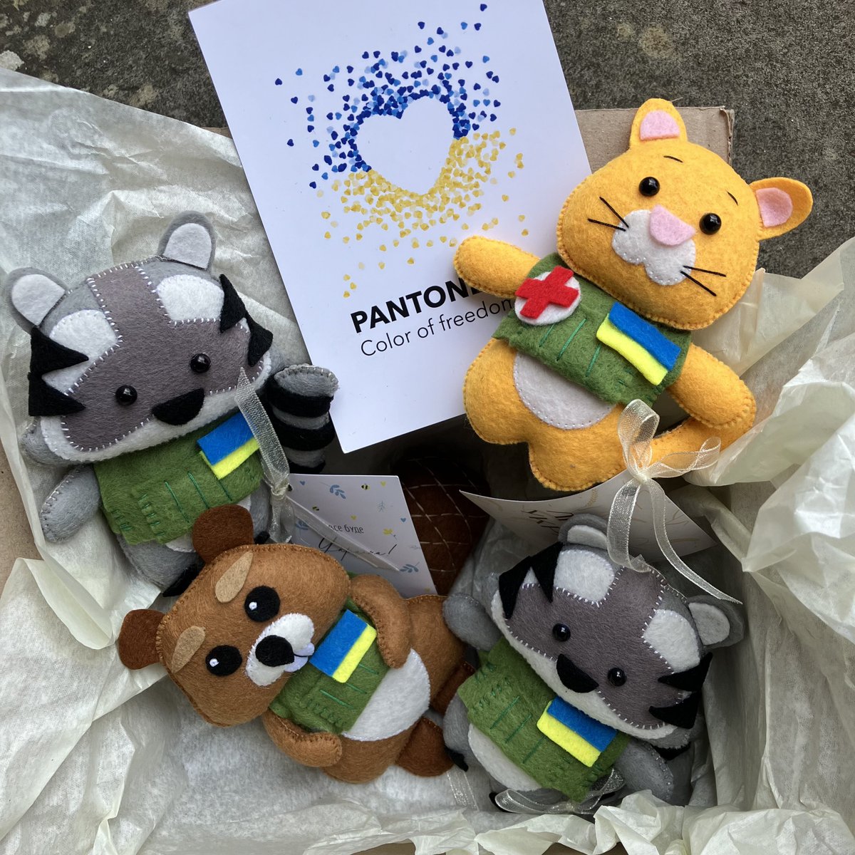 GMClarke21's tweet image. A cute box of fighters for freedom arrived today from Ukraine - made by @Catyunya_ ππ