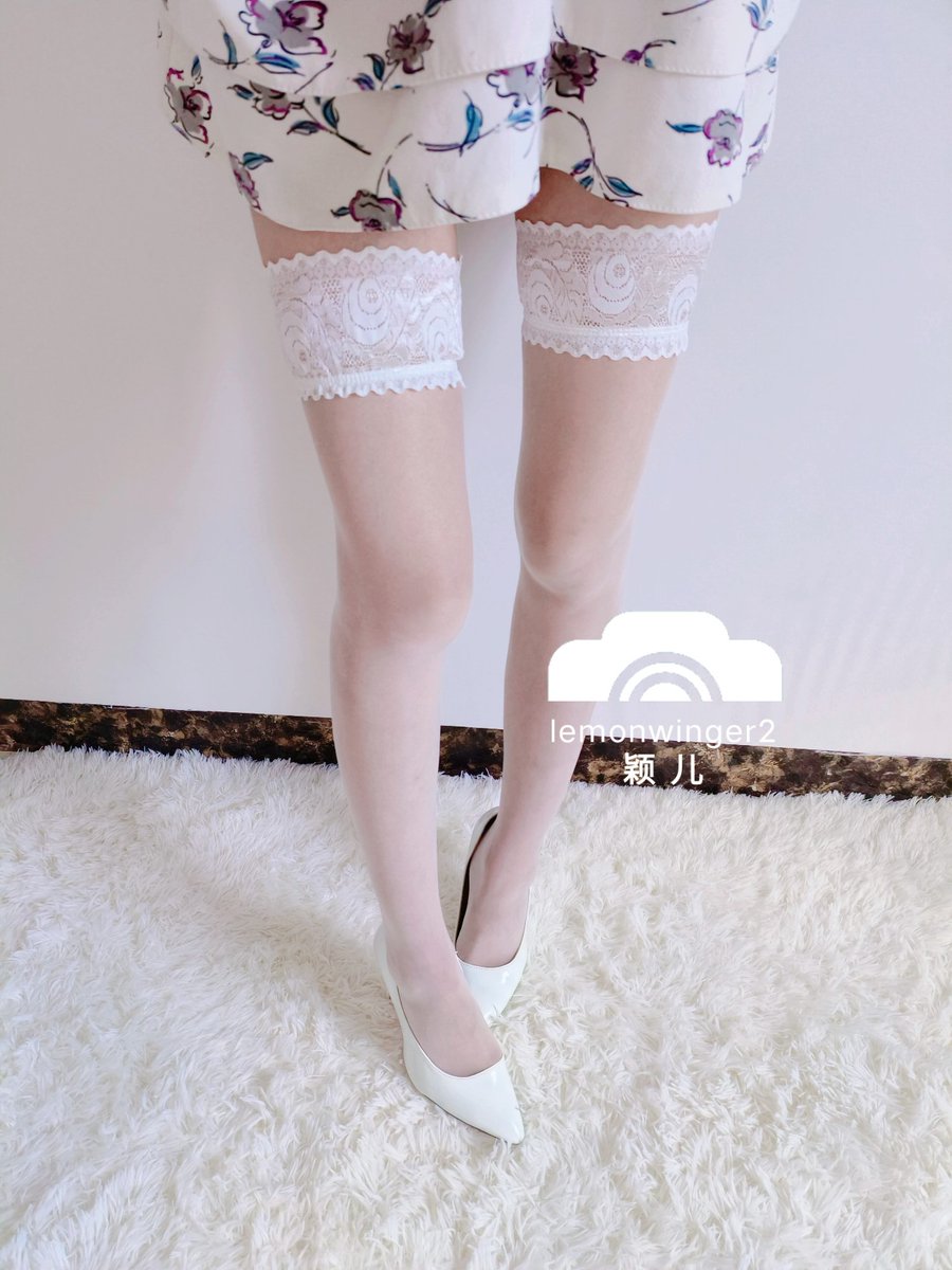 白色大腿袜，不掉筒的话也挺好的
<a href="/fulishequ/">福利广场</a>
<a href="/fuligc/">福利优选𝕏</a> 
<a href="/youluo05/">每日优选𝕏</a> 
<a href="/xiaolin_577/">Y</a>